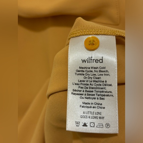 Aritzia Wilfred - Flowy Mustard Blouse. Size L - Picture 4 of 10